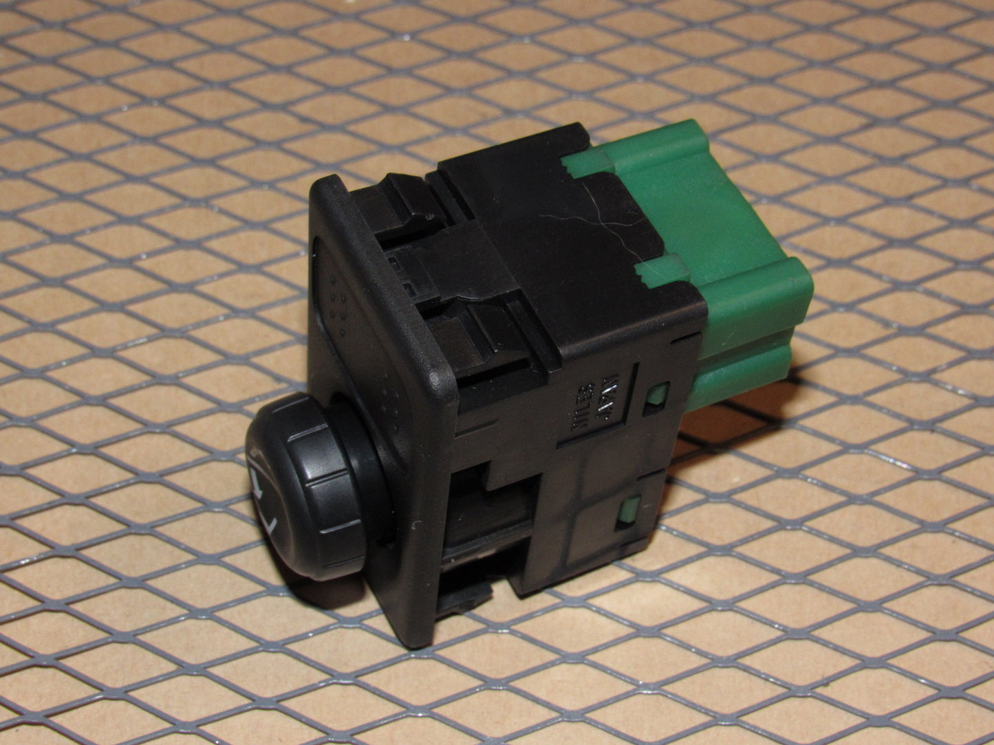 08 09 10 11 12 13 14 15 Nissan Rogue OEM Power Mirror Switch