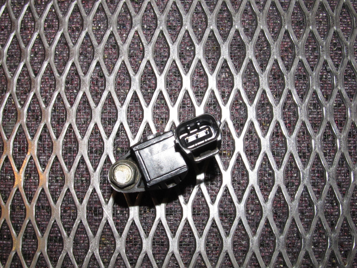 99 00 Mazda Miata OEM Engine Cam Angle Sensor
