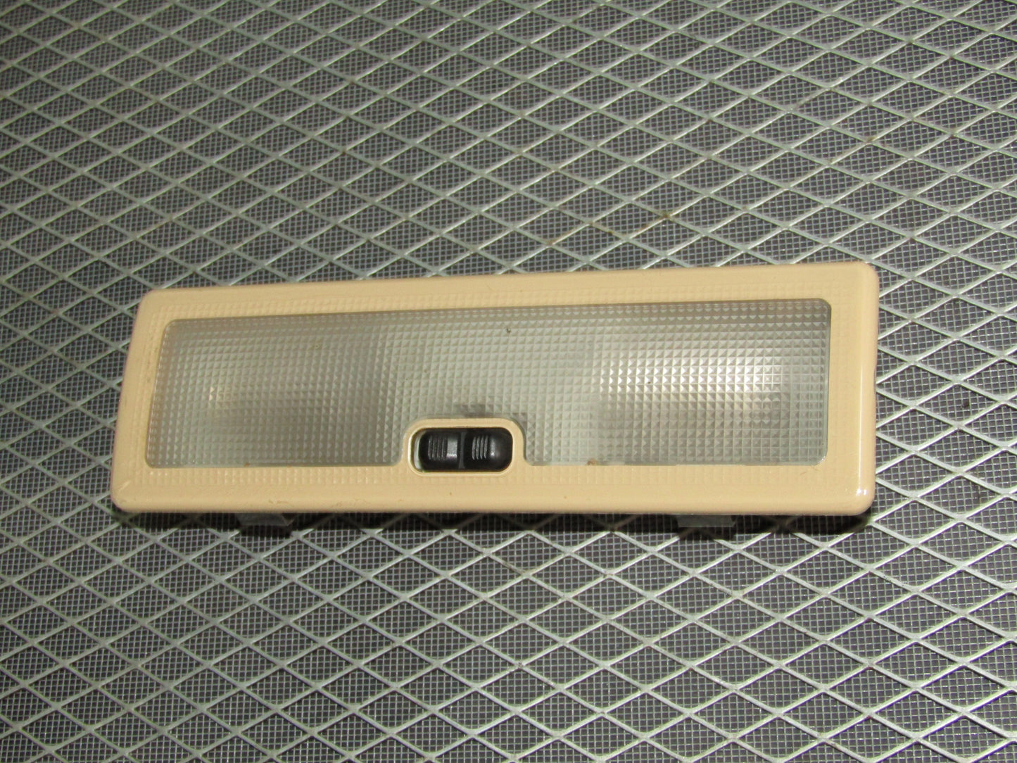 1992-1995 BMW 325 Sedan OEM Front Map Light
