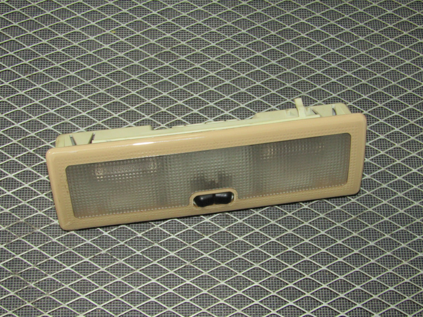 1992-1995 BMW 325 Sedan OEM Front Map Light