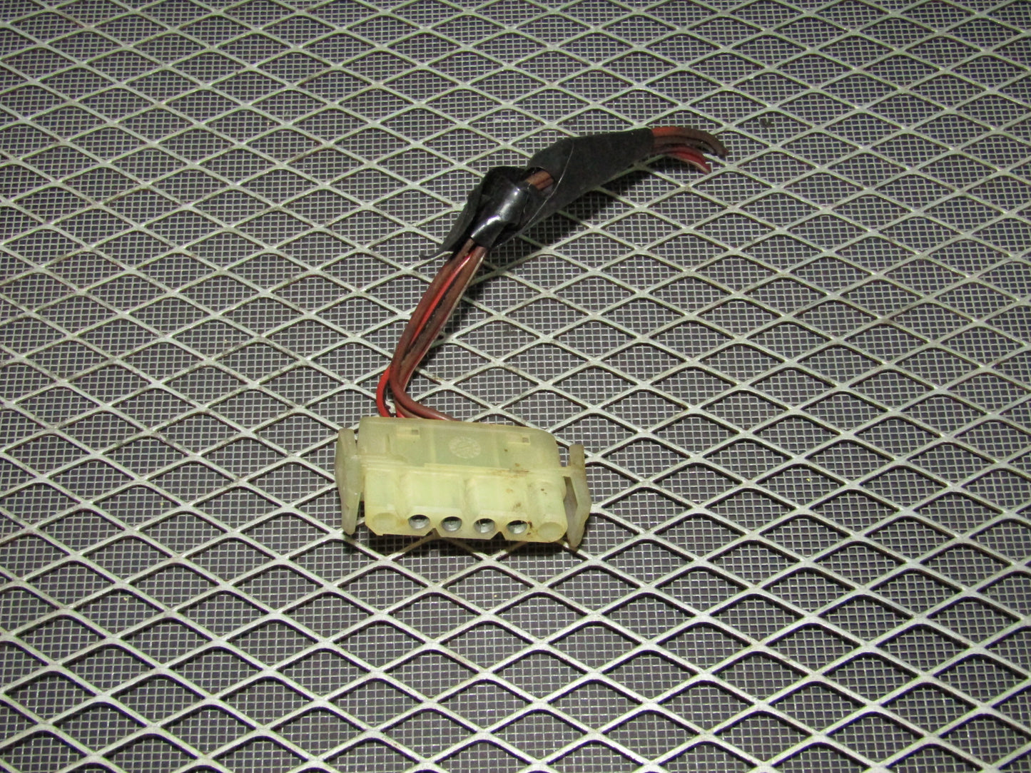 1992-1995 BMW 325 Sedan OEM Front Map Light Pigtail