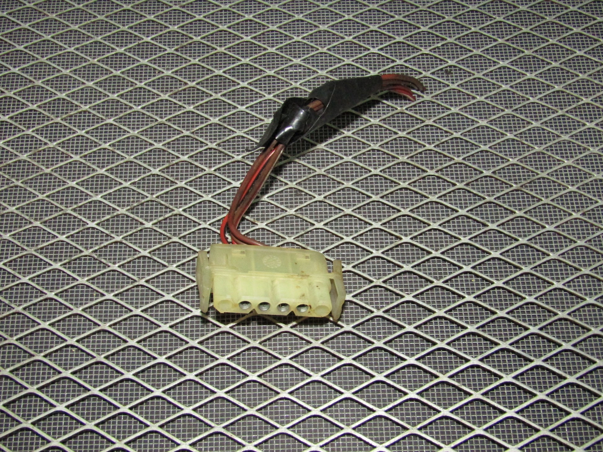 1992-1995 BMW 325 Sedan OEM Front Map Light Pigtail