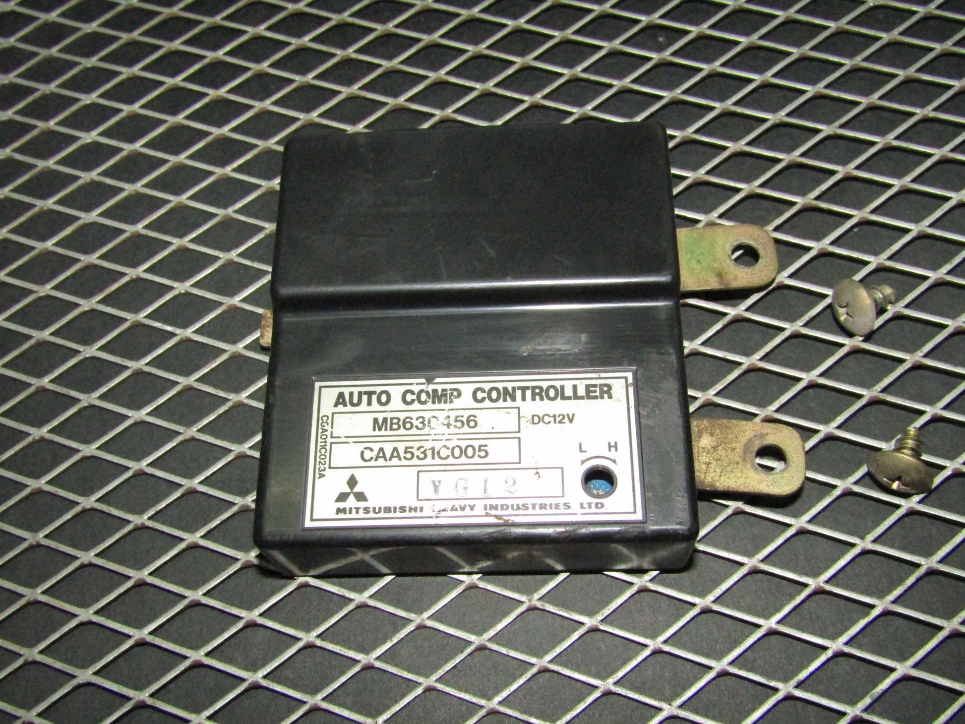 94-97 Mitsubishi 3000GT OEM A/C Auto Comp Controller MB630456