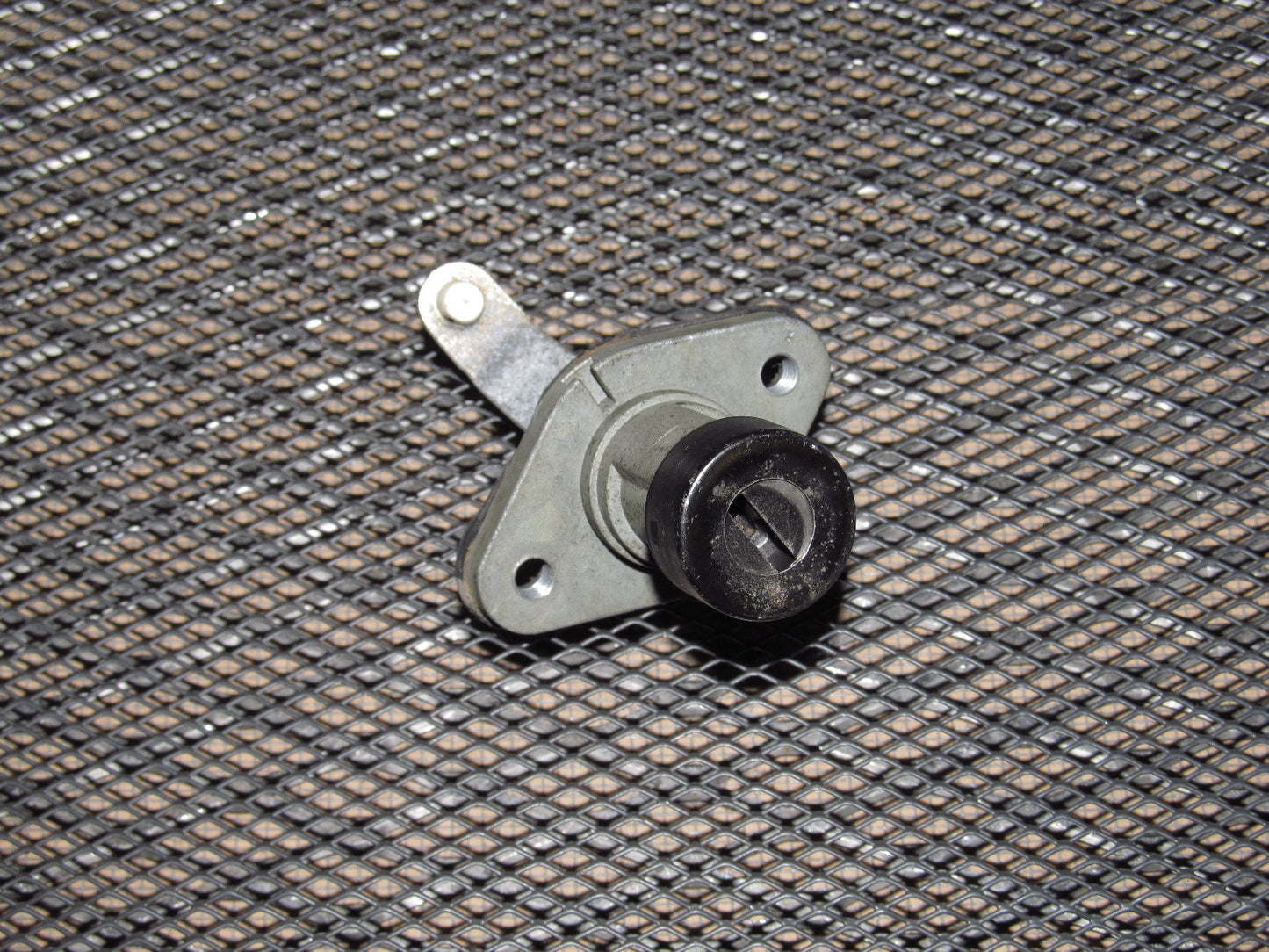 90 91 92 93 Mazda Miata OEM Trunk Lock Cylinder & Tumbler