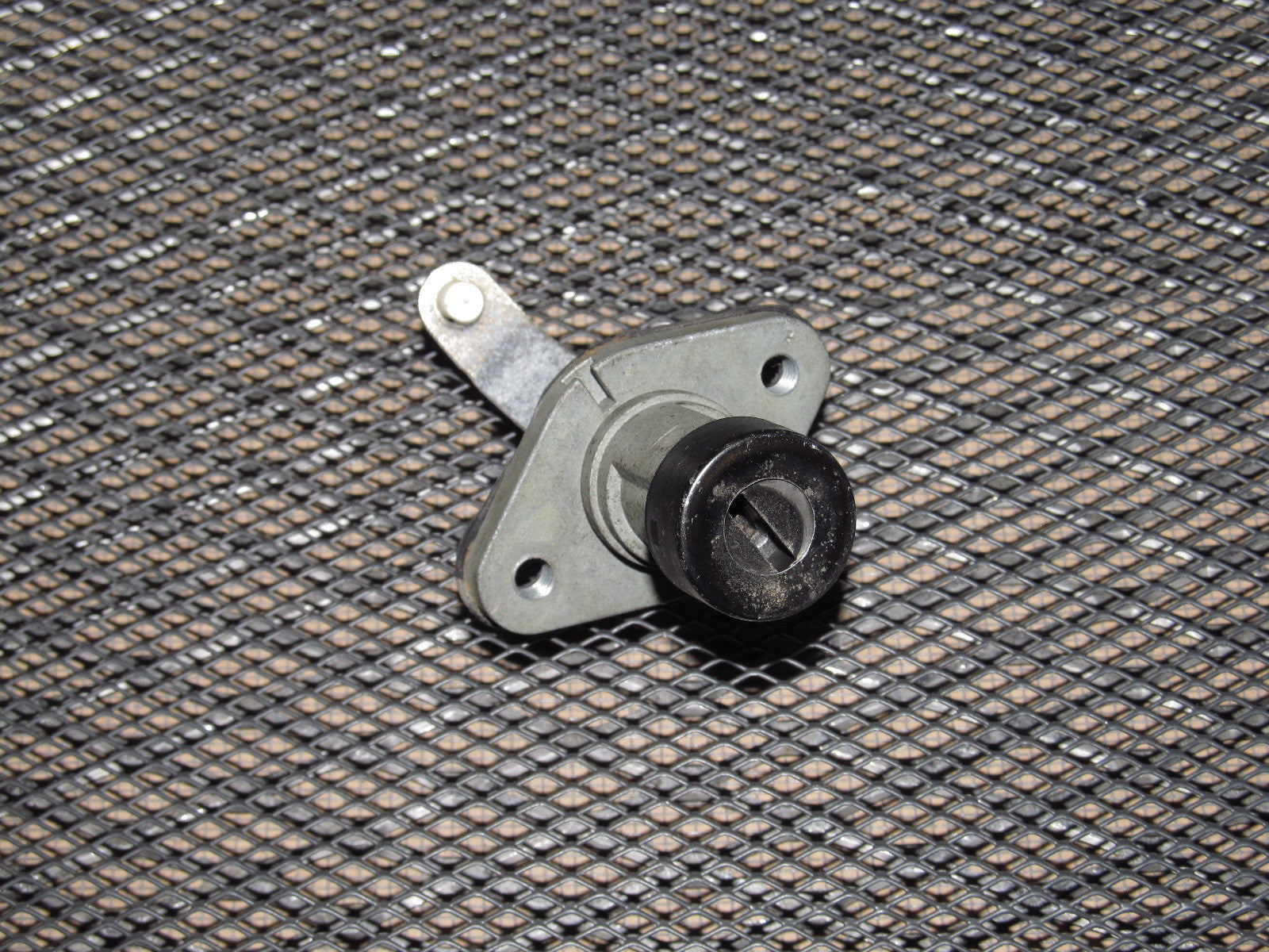 90 91 92 93 Mazda Miata OEM Trunk Lock Cylinder & Tumbler