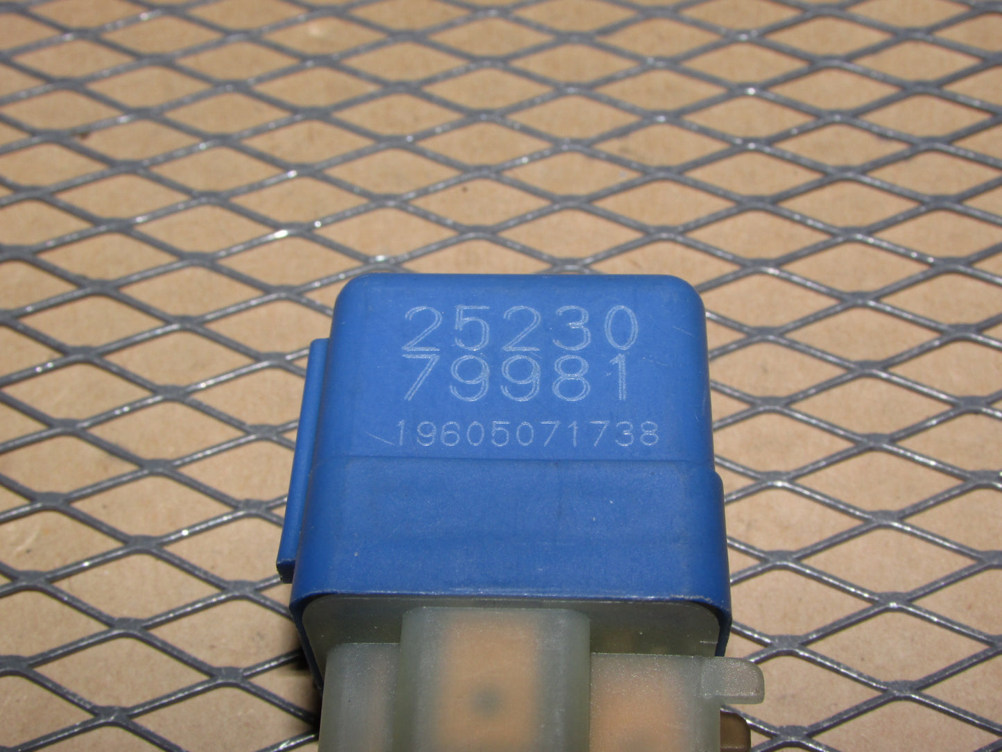 Nissan & Infiniti Relay 25230-79981