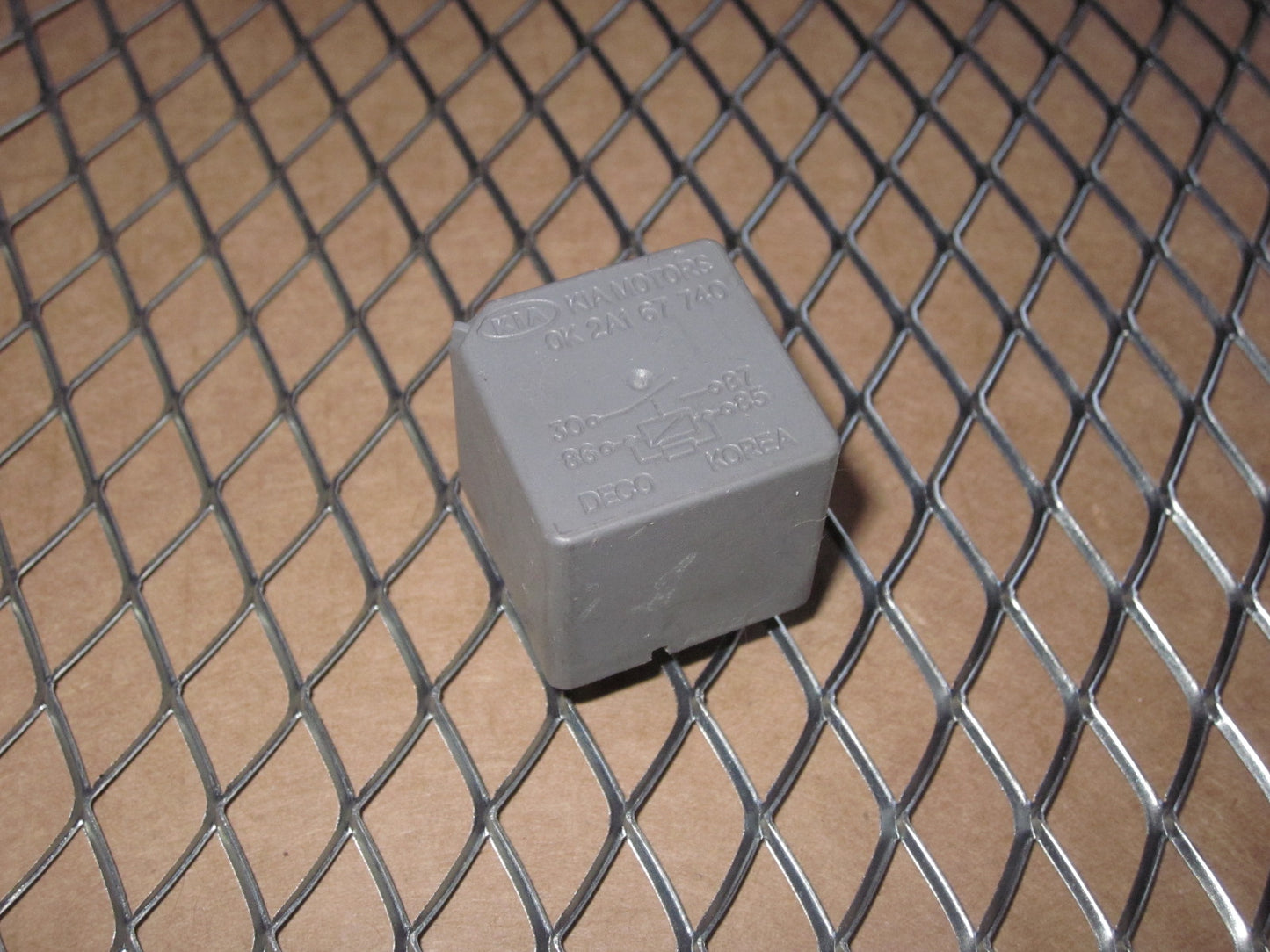 Kia Relay 0K 2A1 67 740