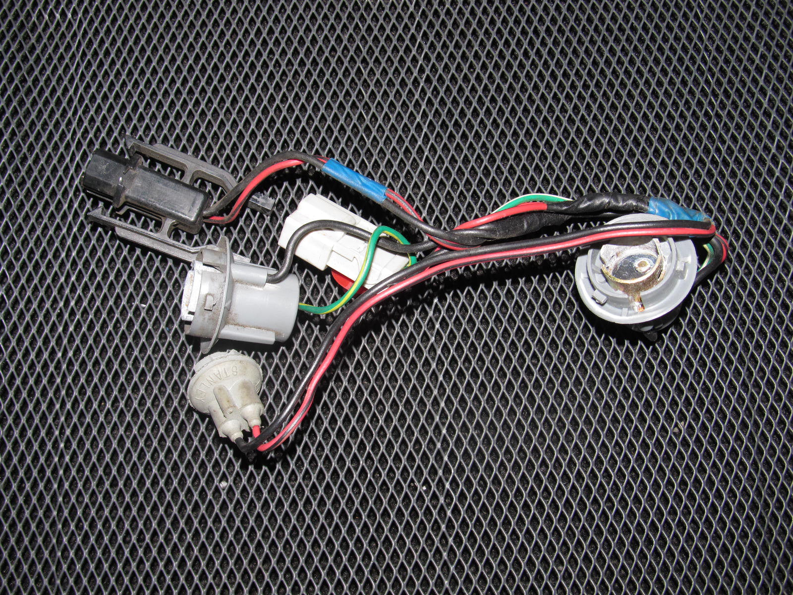 88-91 Honda CRX OEM Tail Light Bulb Socket & Harness