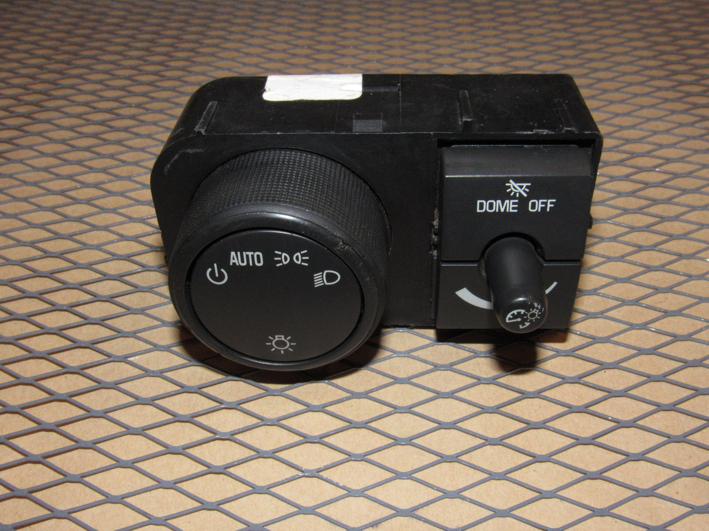 07 08 09 10 11 12 13 14 GMC Yukon OEM Headlight & illumination Dimmer Switch