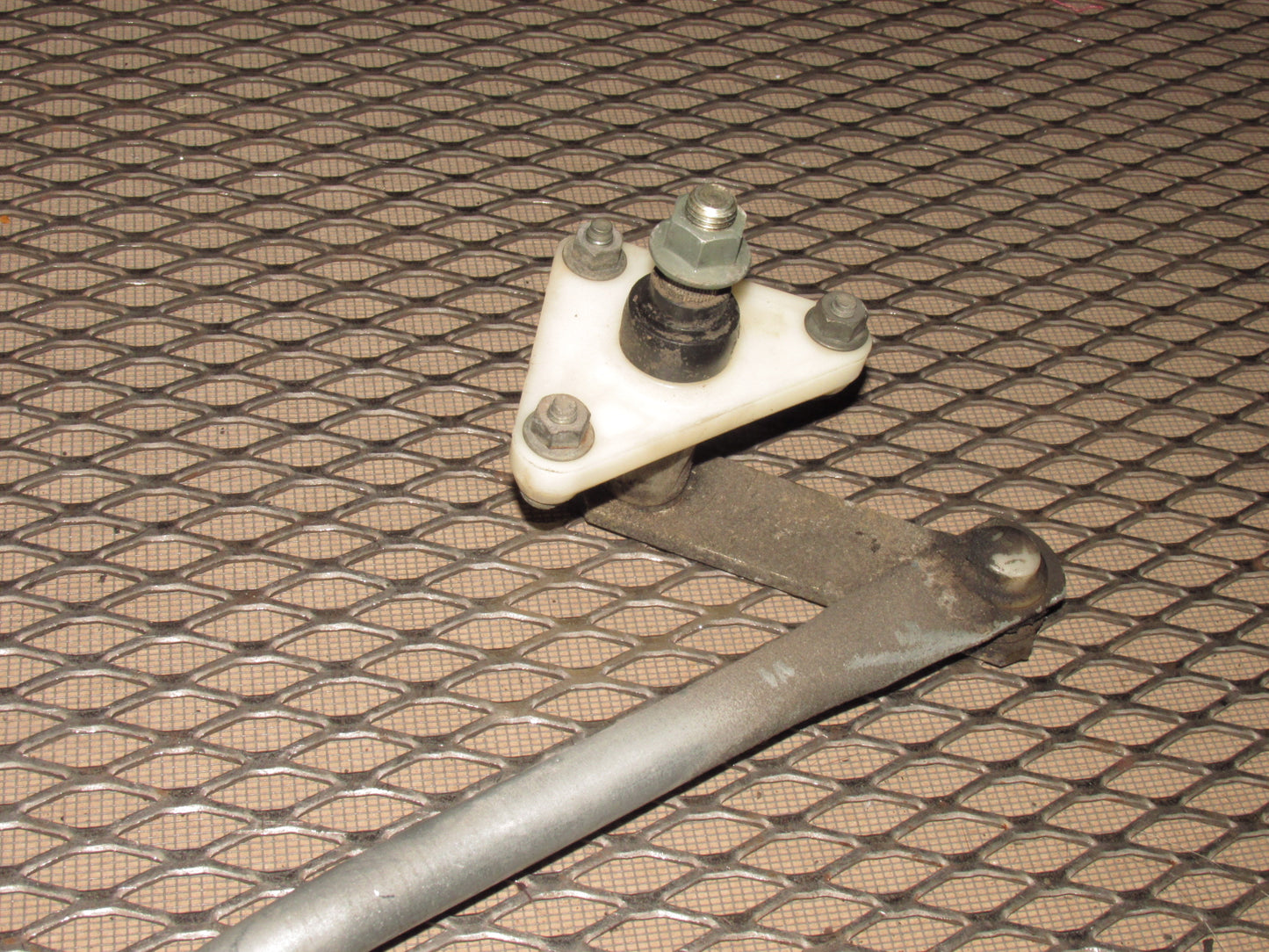 90 91 92 93 94 95 96 Nissan 300zx OEM Front Wiper Linkage