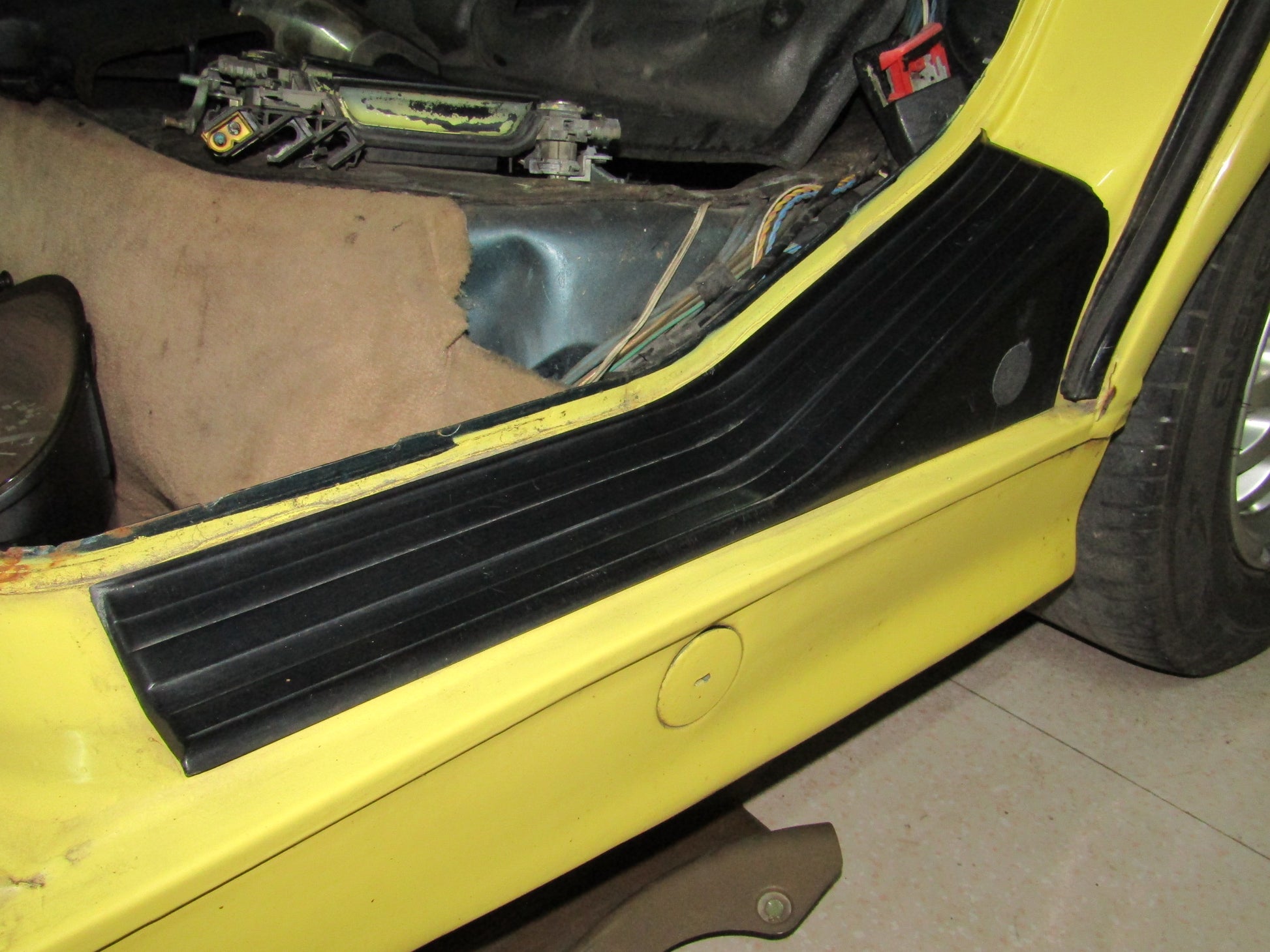 1992-1995 BMW 325 Sedan OEM Door Sills Panel Cover - Rear Left