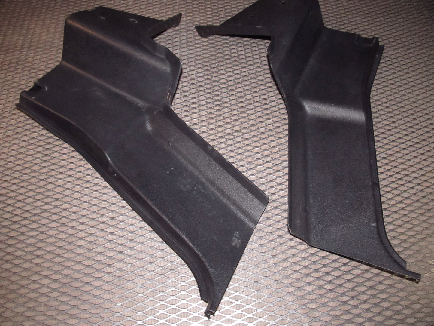 94 95 96 97 Mazda Miata OEM Rear Quarter Panel Cover