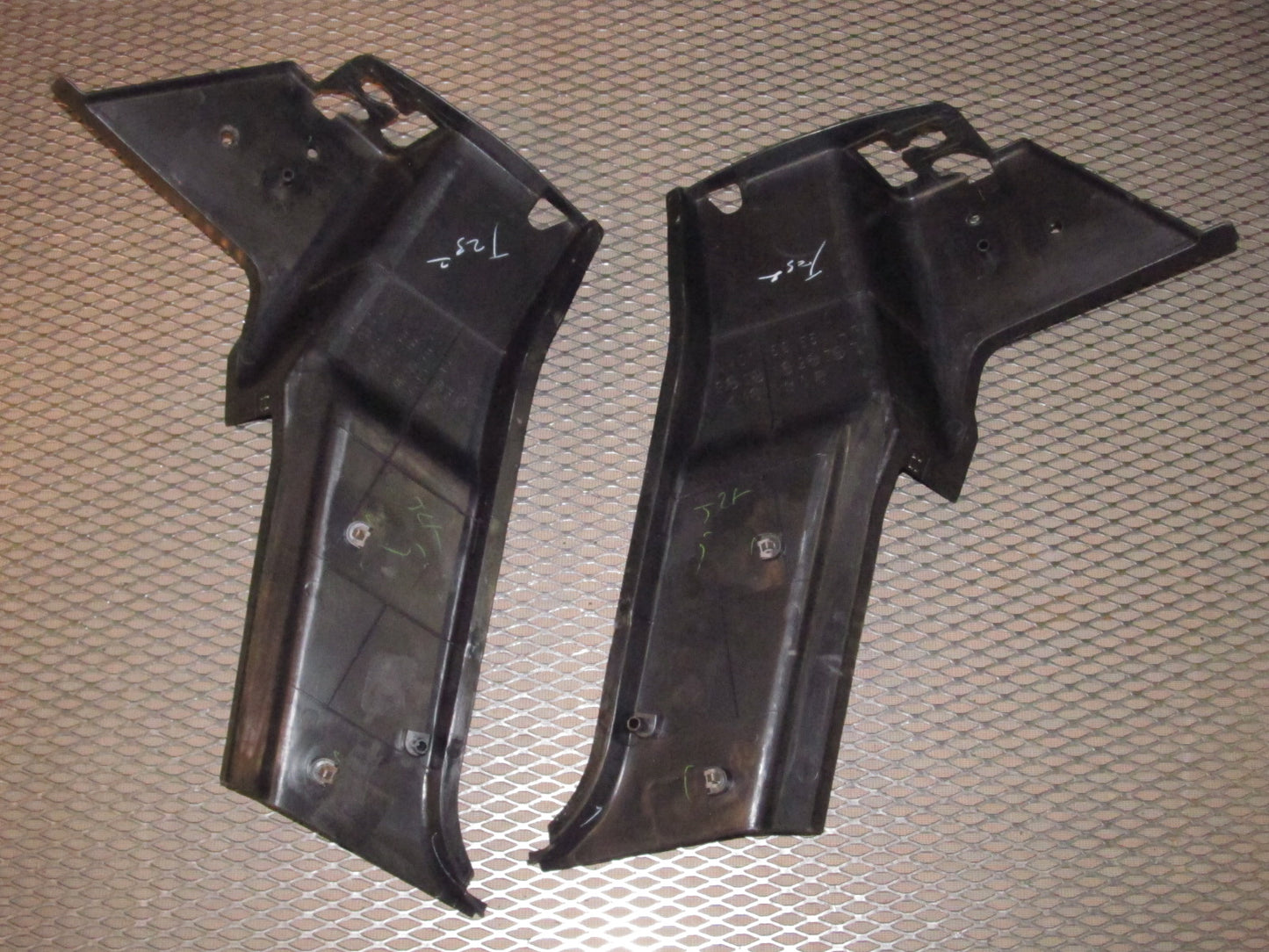 94 95 96 97 Mazda Miata OEM Rear Quarter Panel Cover