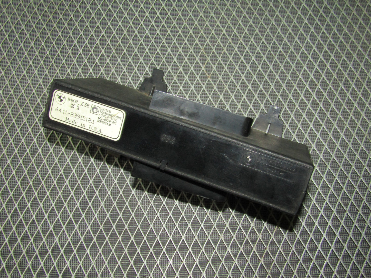 1992-1995 BMW 325 Sedan OEM Climate Control Module 64.11-8391512.1