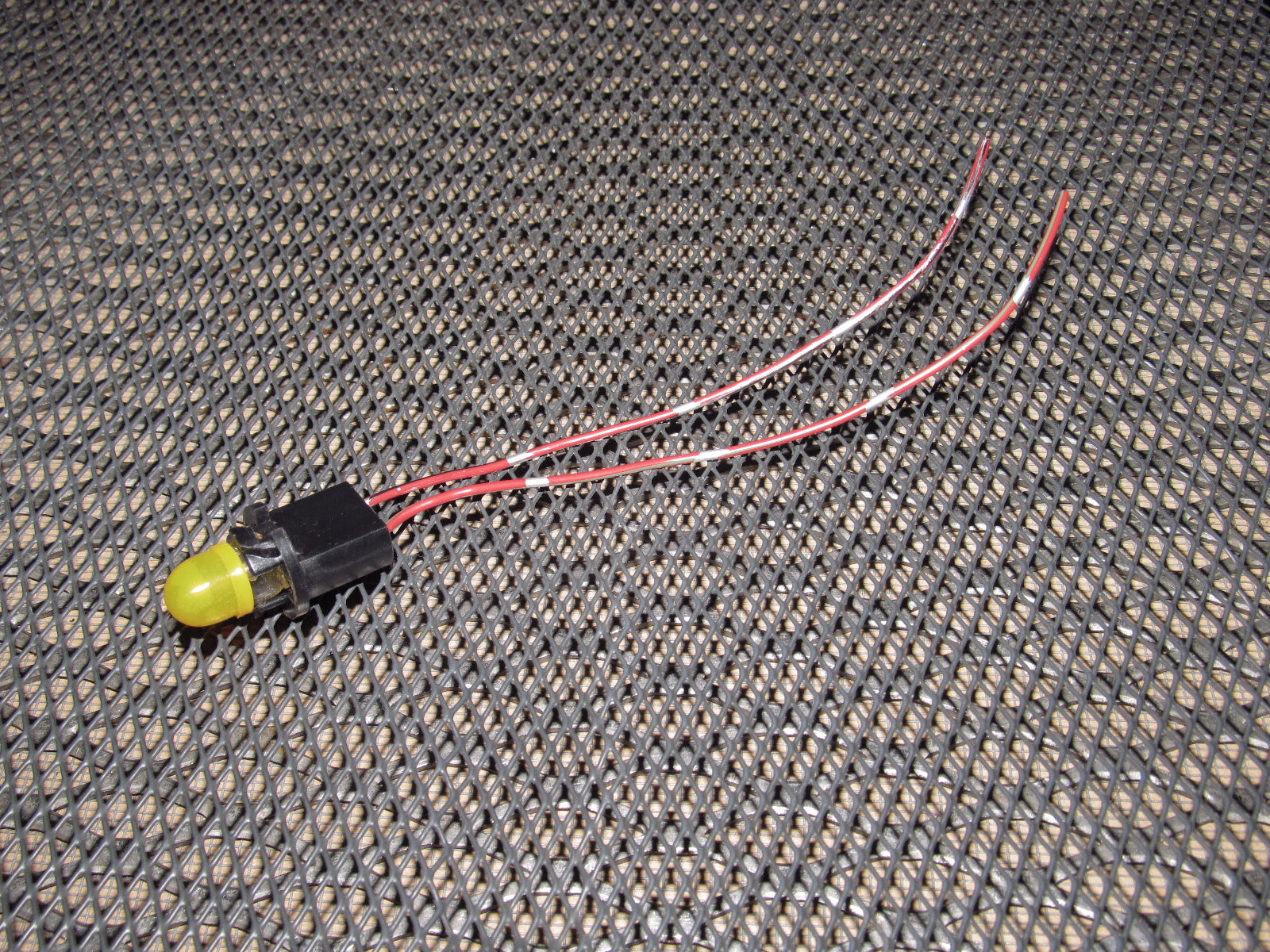 94 95 96 97 Mitsubishi 3000GT OEM Dash Courtesy Light - Right