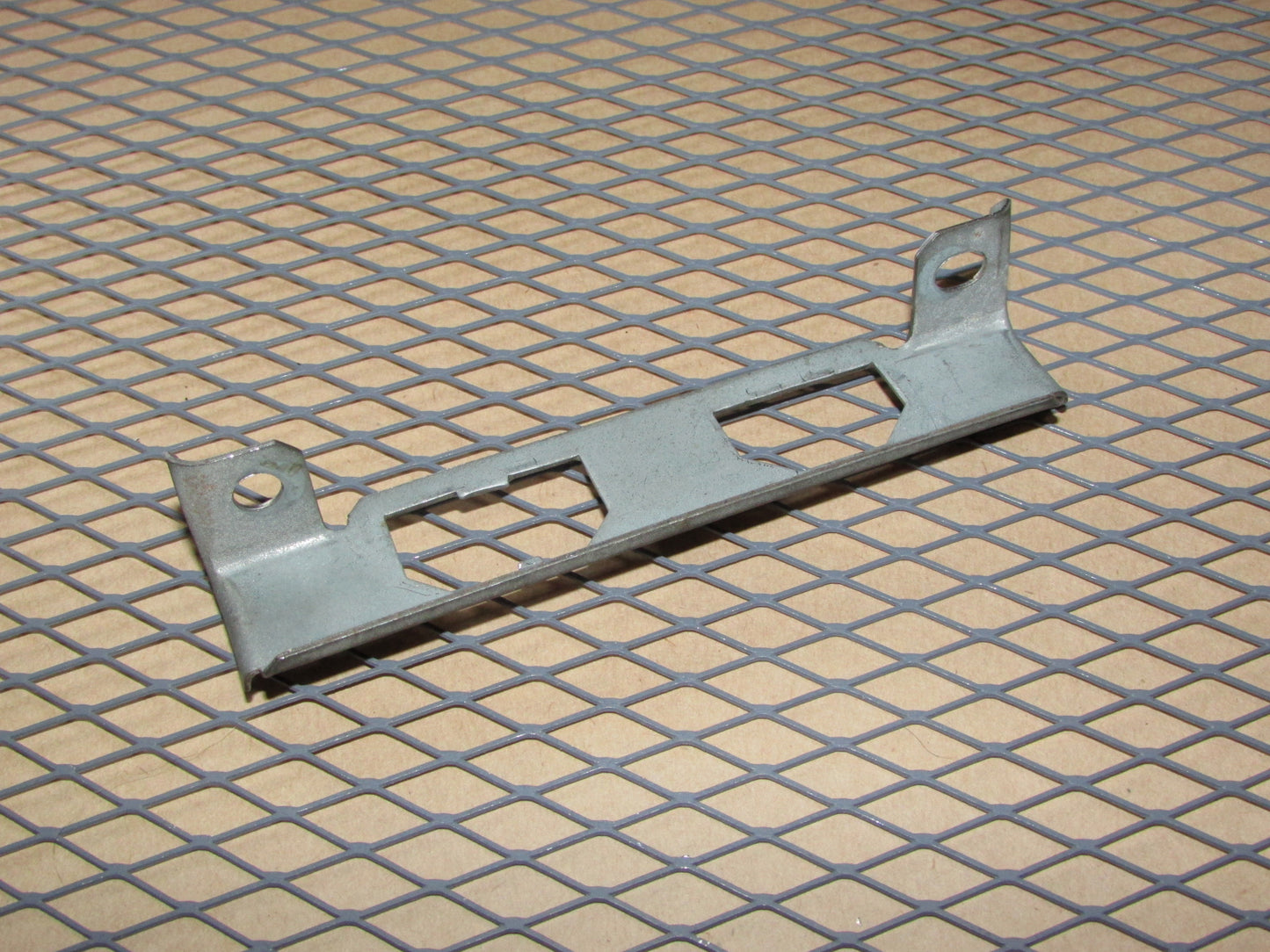 79 80 81 82 83 Datsun 280zx OEM Power Mirror Switch Harness Plug Holder Bracket