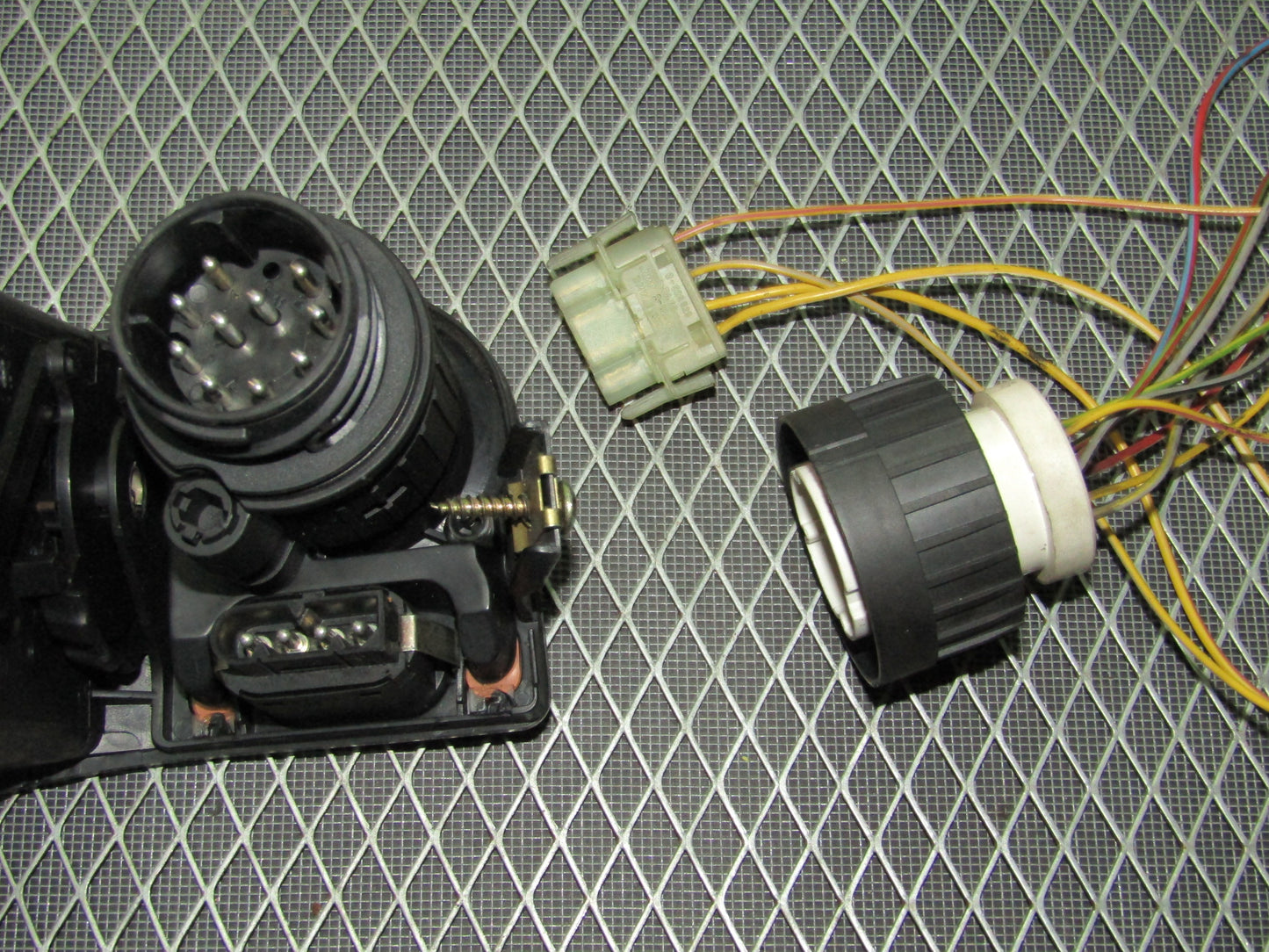 1992-1995 BMW 325 Sedan OEM Headlight Switch Pigtail Harness