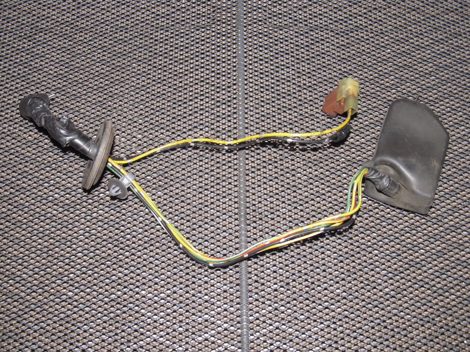 92 93 94 95 96 Honda Prelude OEM Gas Tank Fuel Evap Purge Valve