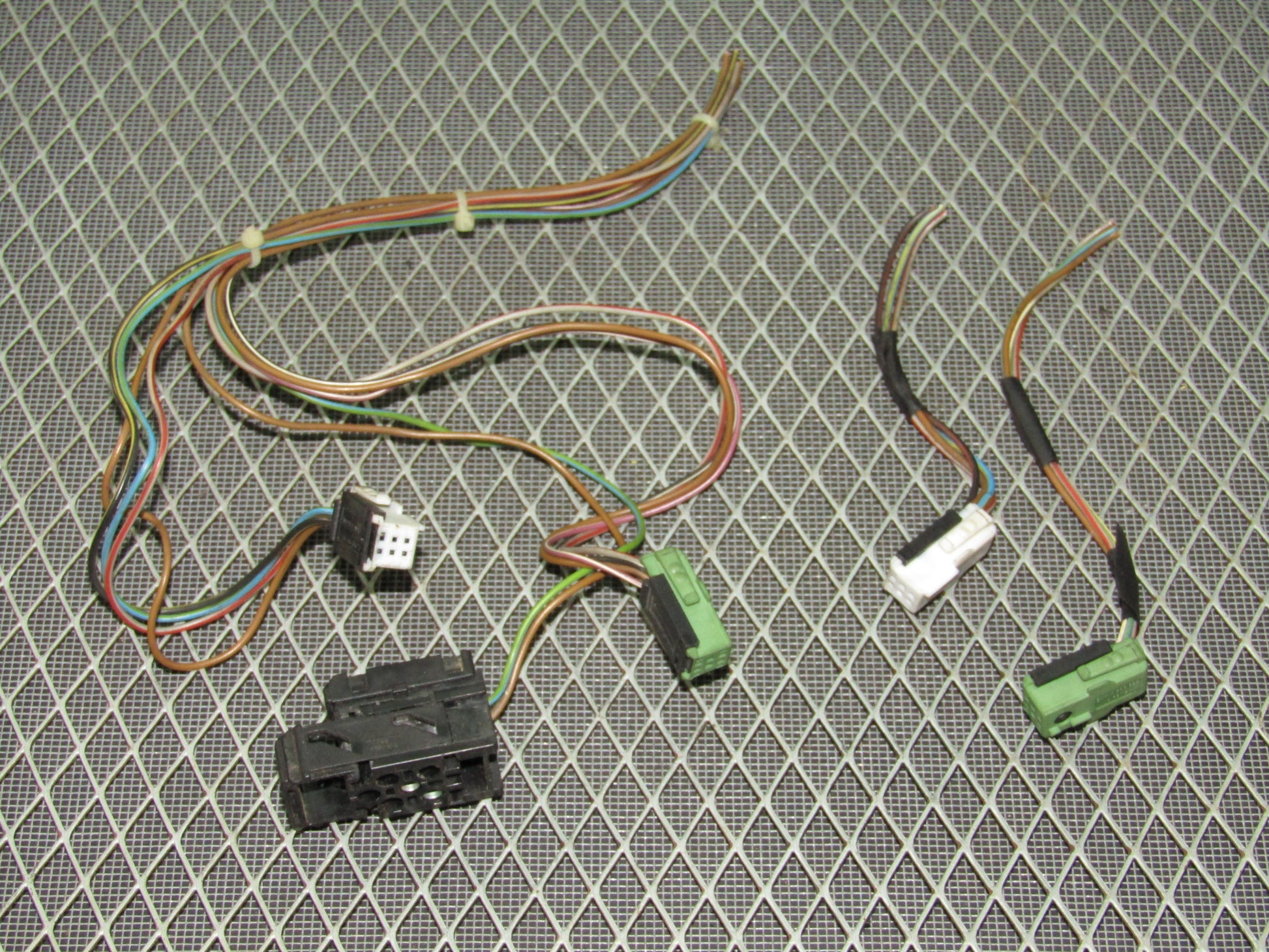 1992-1995 BMW 325 Sedan OEM Front Window Switch Pigtail Harness