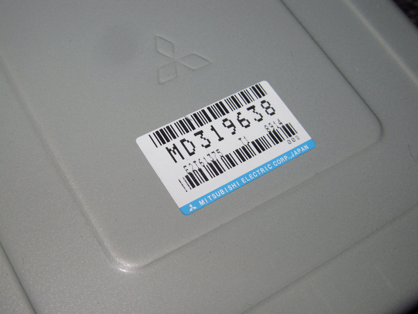 96 97 Mitsubishi 3000GT OEM Engine Computer ECU - MD319638