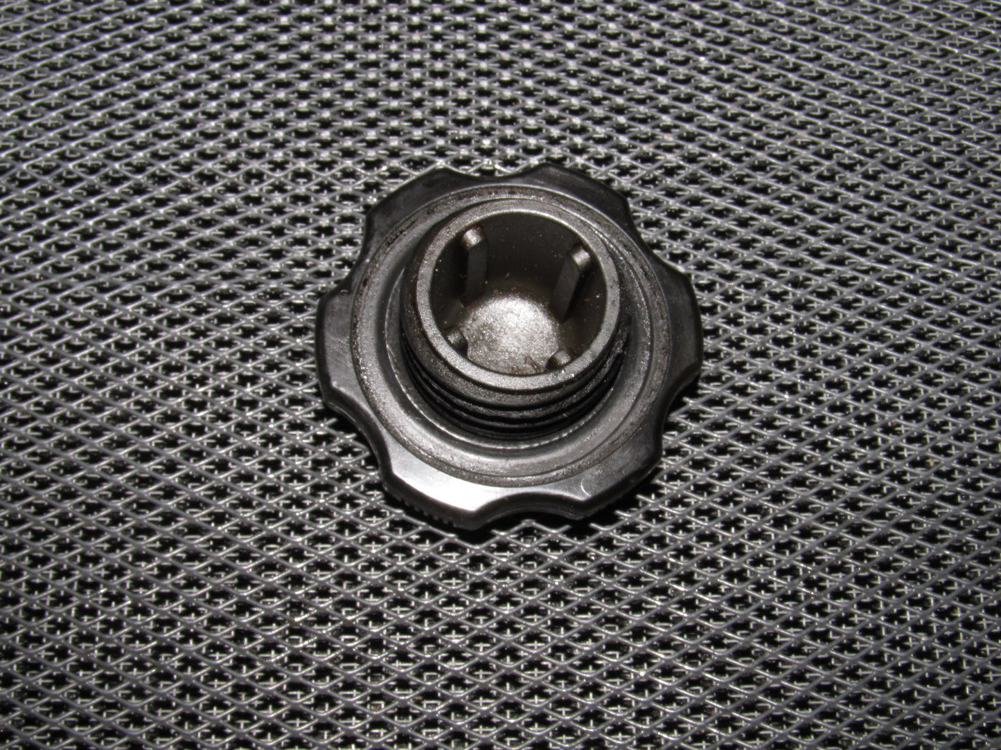 86 87 88 Mazda RX7 OEM Engine Oil Cap