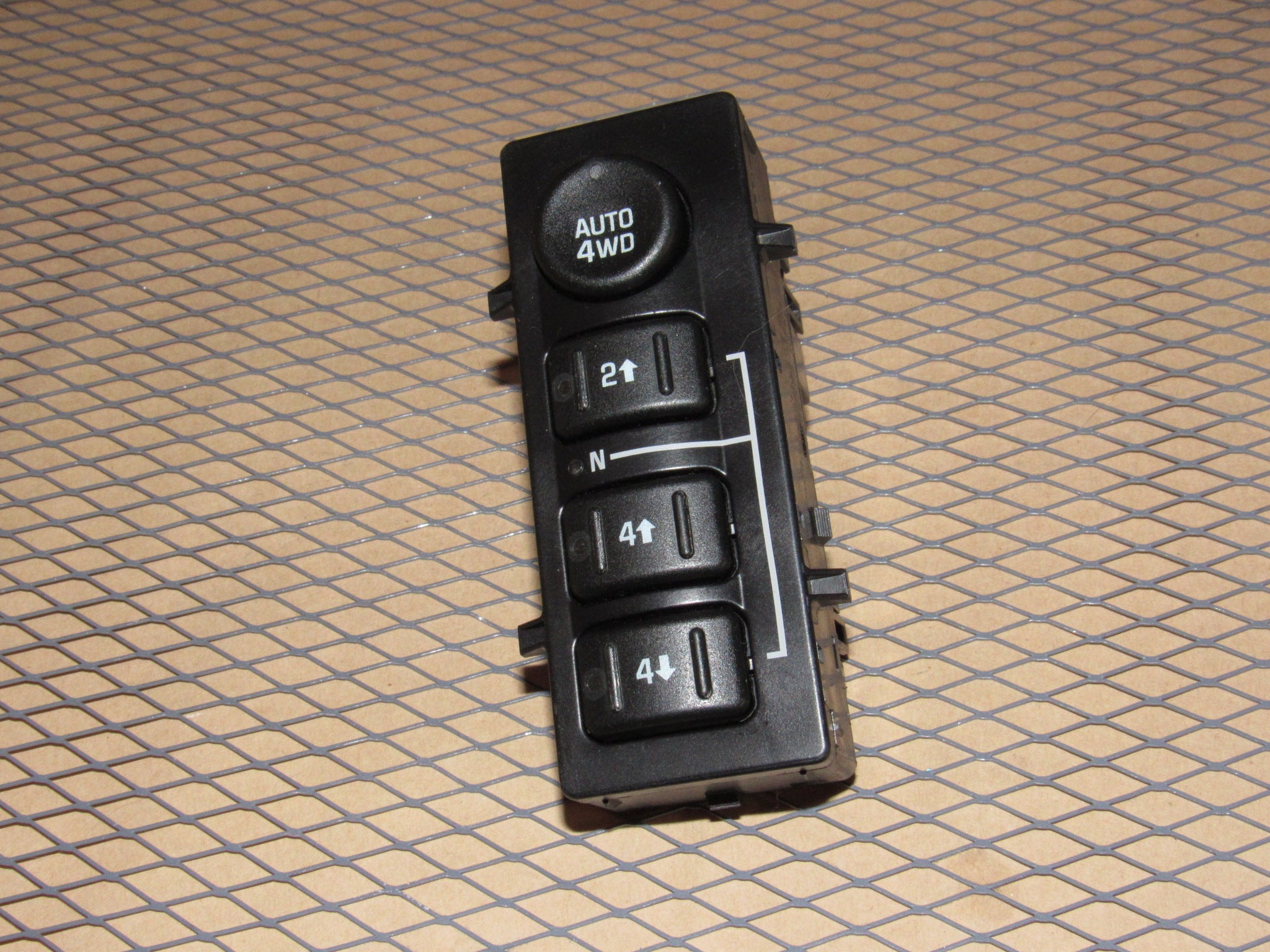 03 04 05 06 Chevrolet Tahoe OEM Auto 4WD 2WD Transfer Case Switch ...