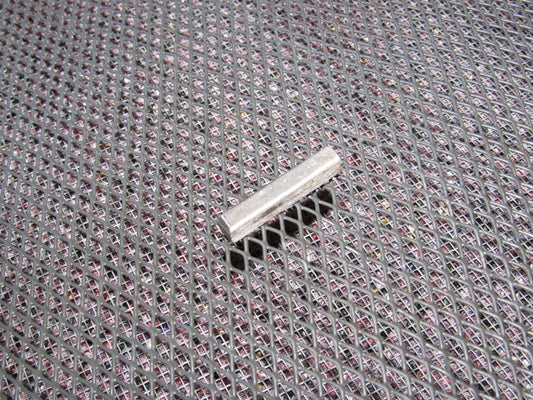 99 00 Mazda Miata OEM Crankshaft Woodruff Key