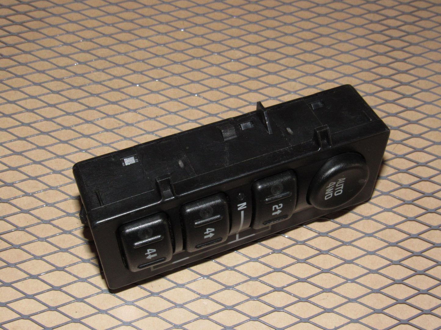 03 04 05 06 Chevrolet Tahoe OEM Auto 4WD 2WD Transfer Case Switch