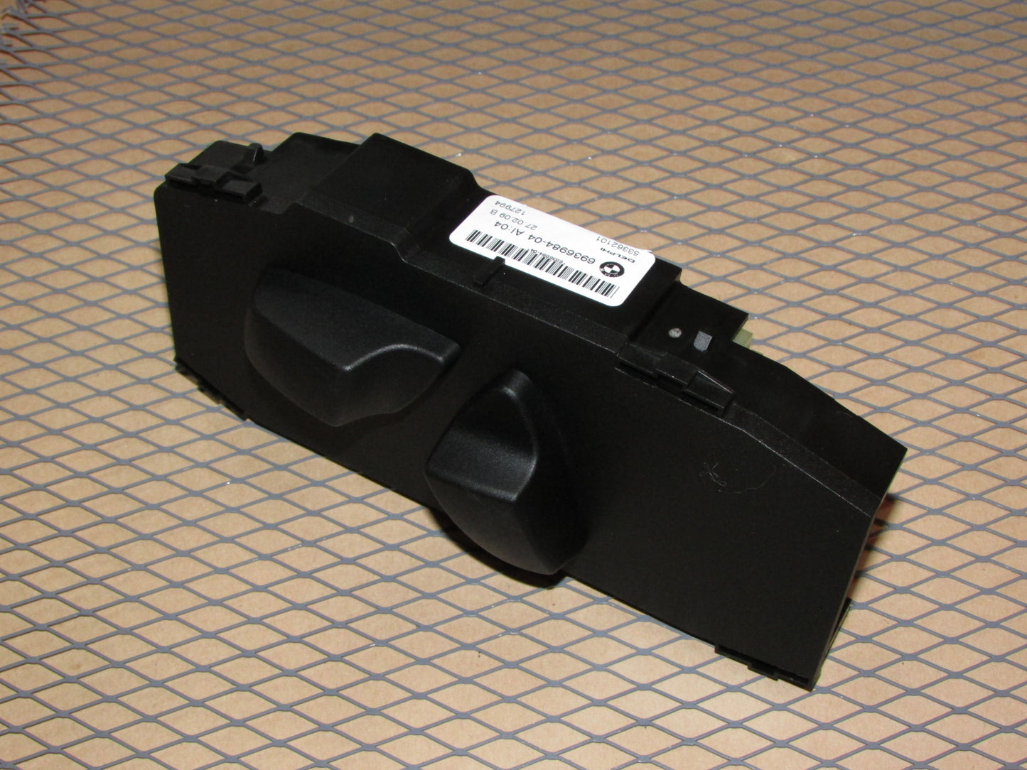 09 10 11 12 13 14 15 16 BMW Z4 OEM Seat Adjustment Switch - Right