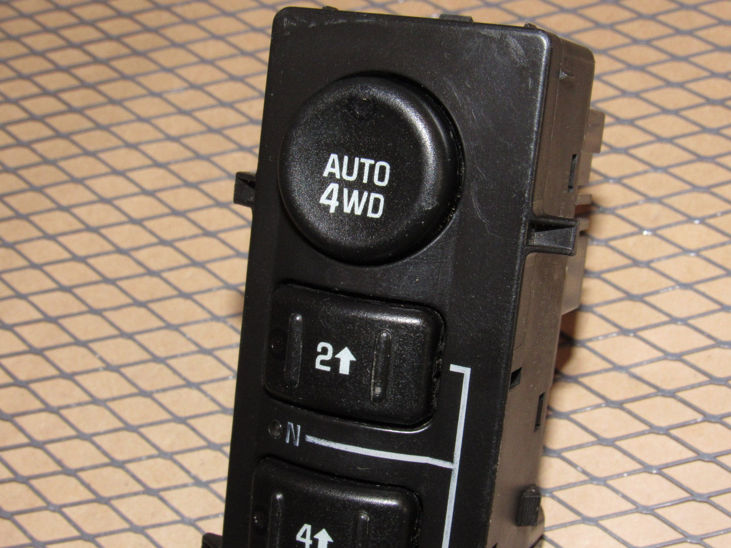 03 04 05 06 Chevrolet Silverado OEM Auto 4WD 2WD Transfer Case Switch