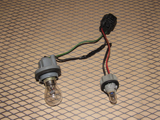 93 94 95 Mazda RX7 OEM Front Bumper Turn Signal Light Lamp Bulb Socket & Harness