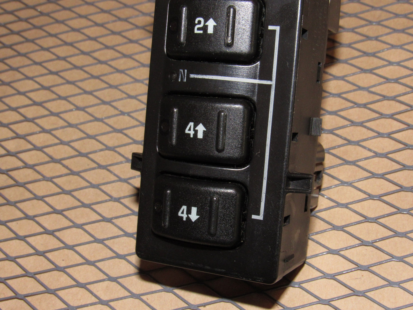 03 04 05 06 Chevrolet Silverado OEM Auto 4WD 2WD Transfer Case Switch