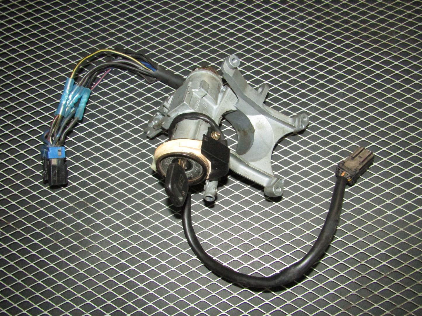 94 95 96 97 Mitsubishi 3000GT OEM Ignition Lock Cylinder & Tumbler