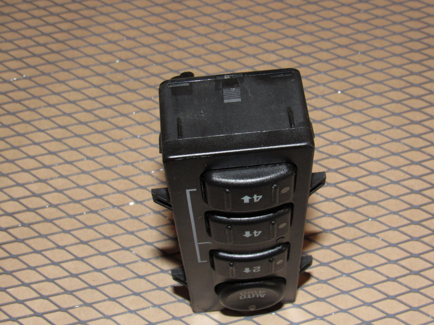 03 04 05 06 Chevrolet Silverado OEM Auto 4WD 2WD Transfer Case Switch