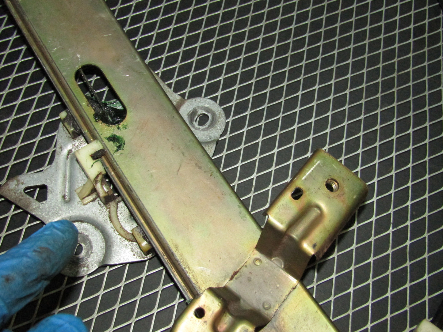 94 95 Mitsubishi 3000GT OEM Window Motor & Regulator - Right