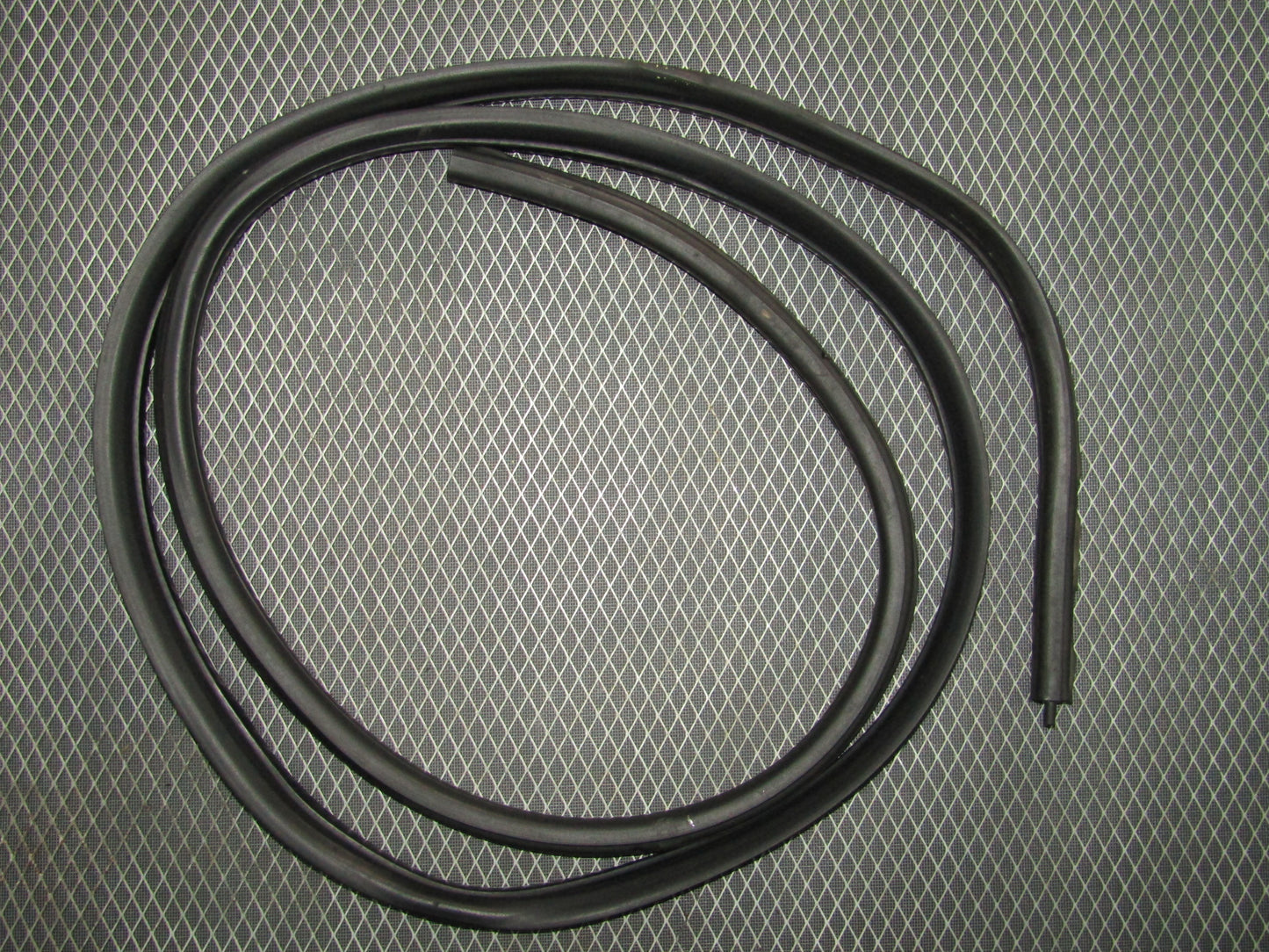 1992-1995 BMW 325 Sedan OEM Door Belt Line Weather Stripping - Rear Right