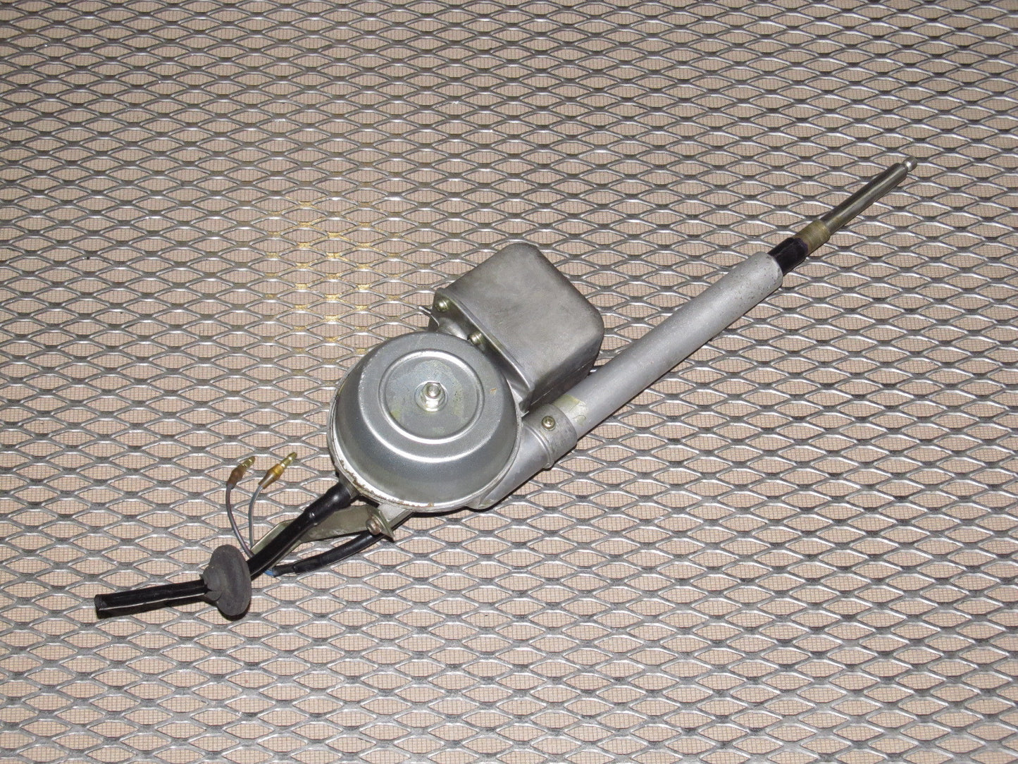72 73 Datsun 240z OEM Power Antenna