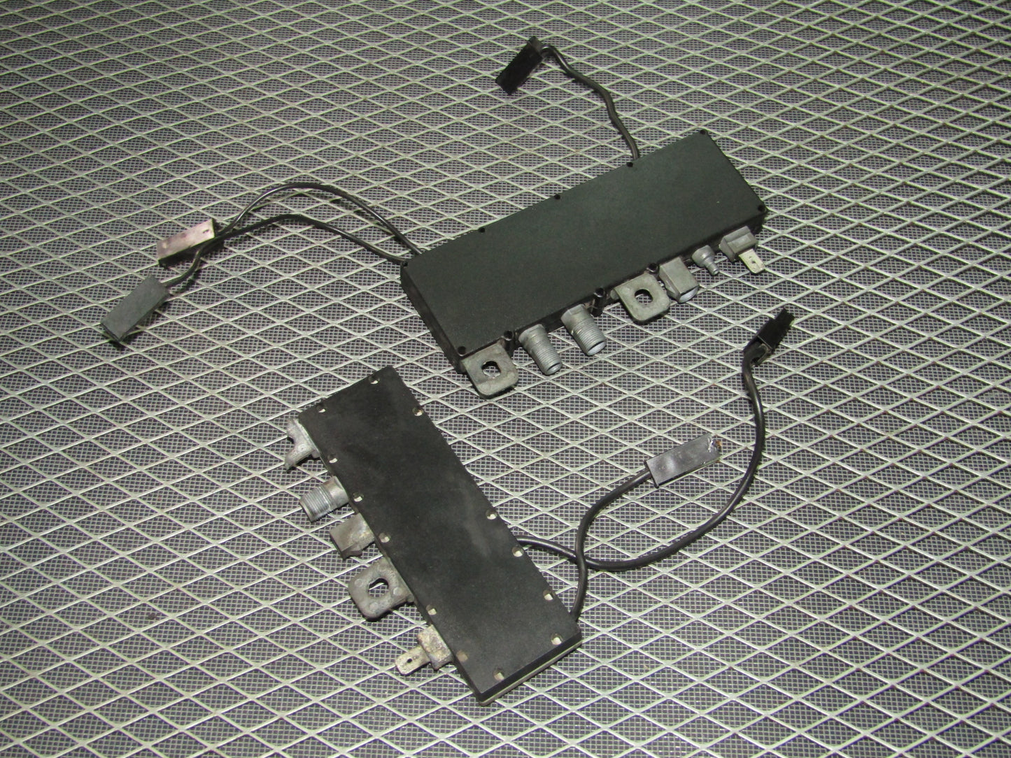 92 93 94 95 BMW 325 Sedan OEM Antenna Module