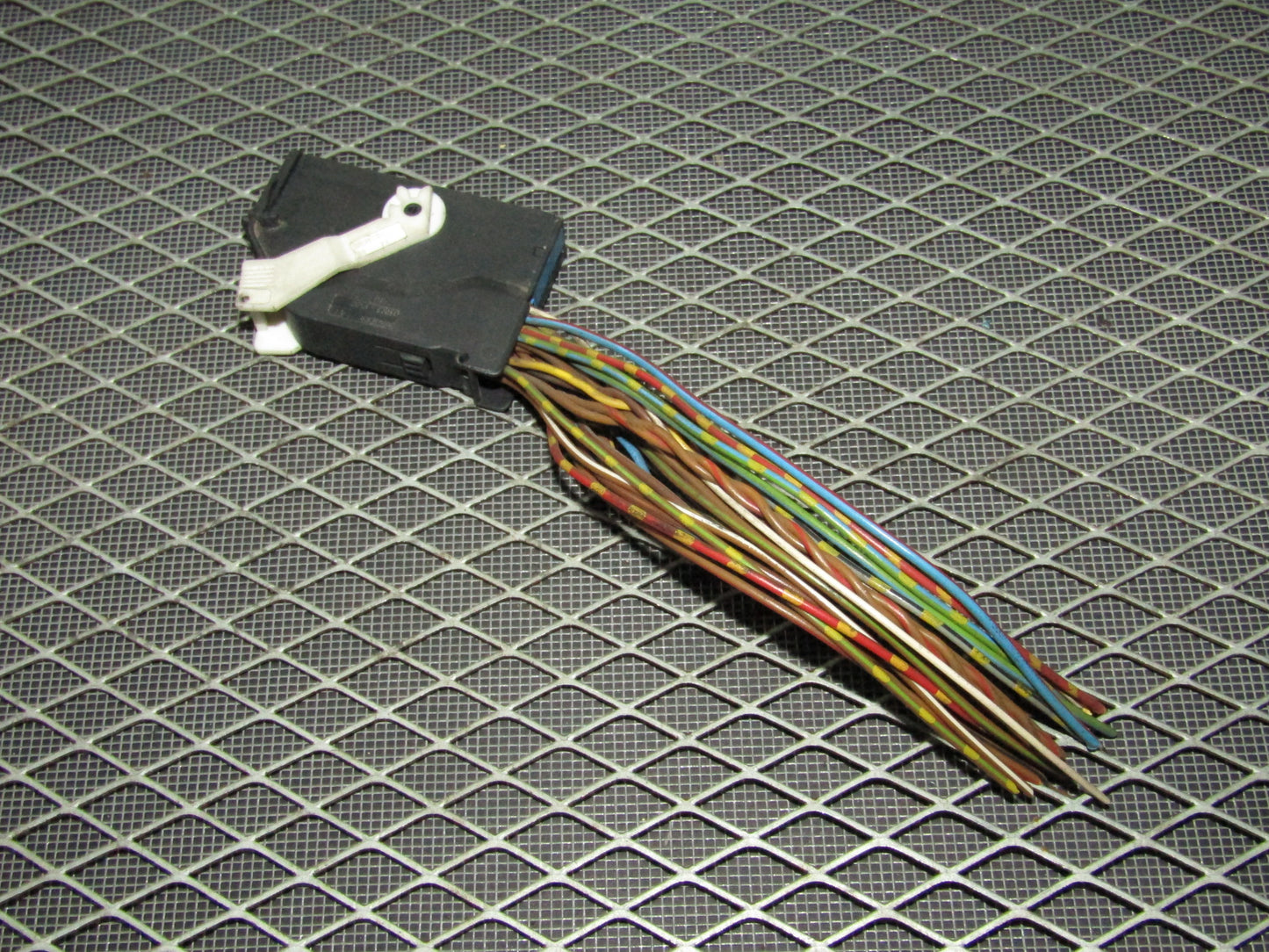 1992-1995 BMW 325 Sedan OEM ABS Computer Module Pigtail Harness