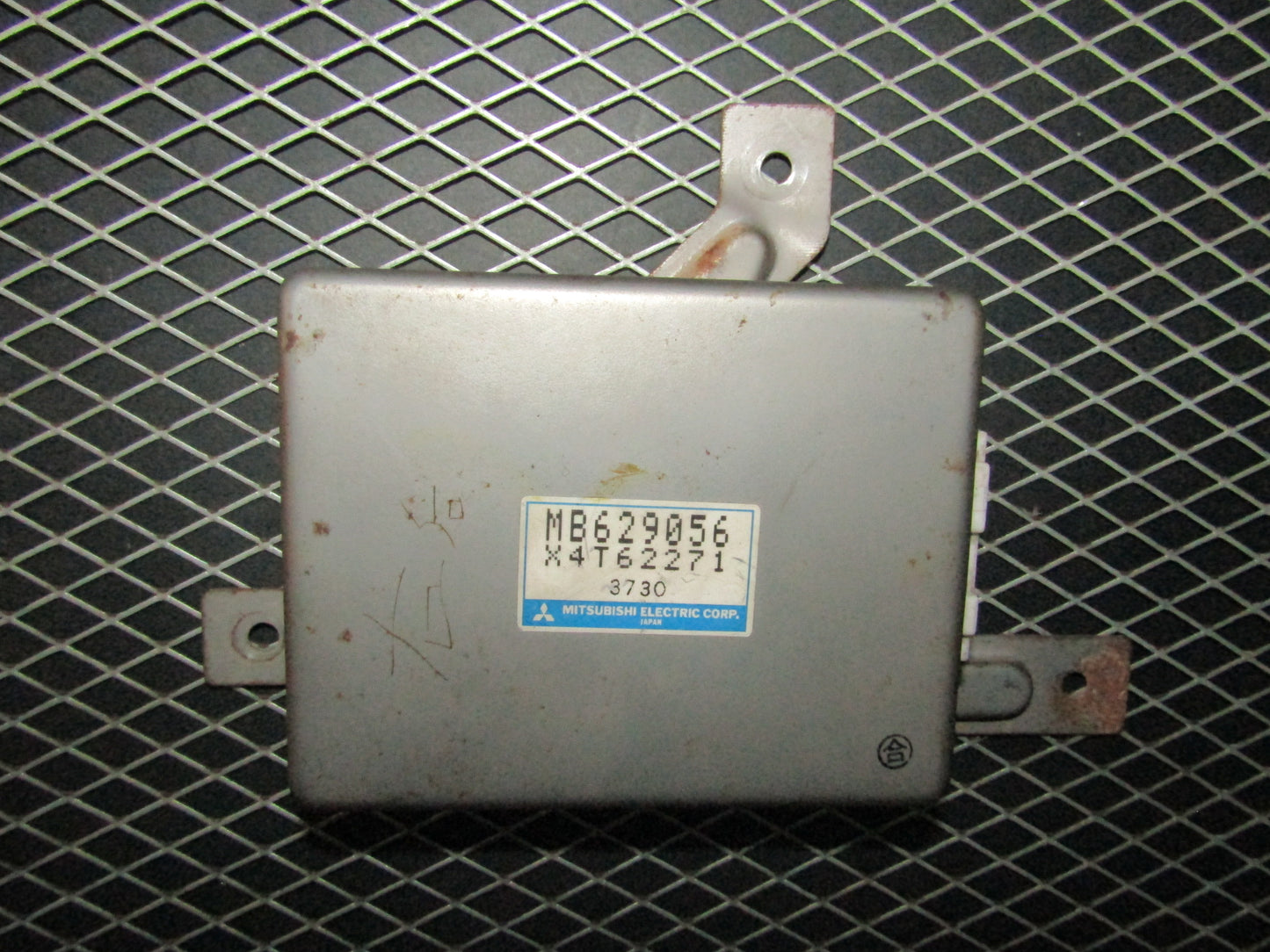94 95 96 97 Mitsubishi 3000GT OEM ECS Suspension Computer Module MB629056