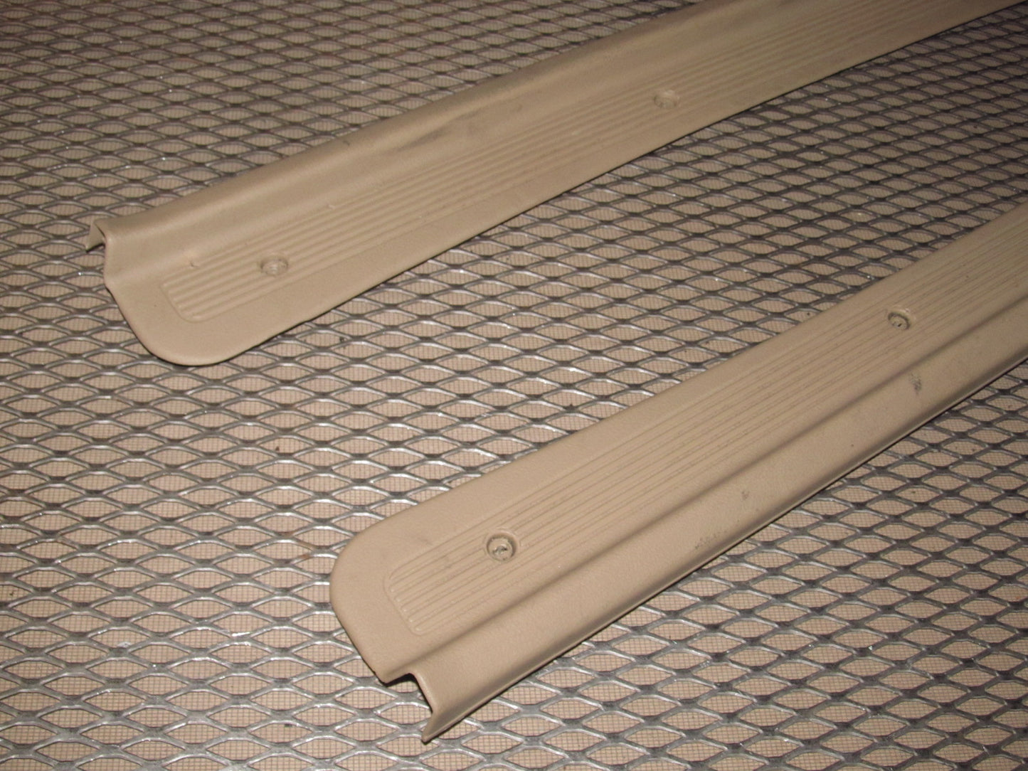 94 95 96 97 Mitsubishi 3000GT OEM Door Sills Cover
