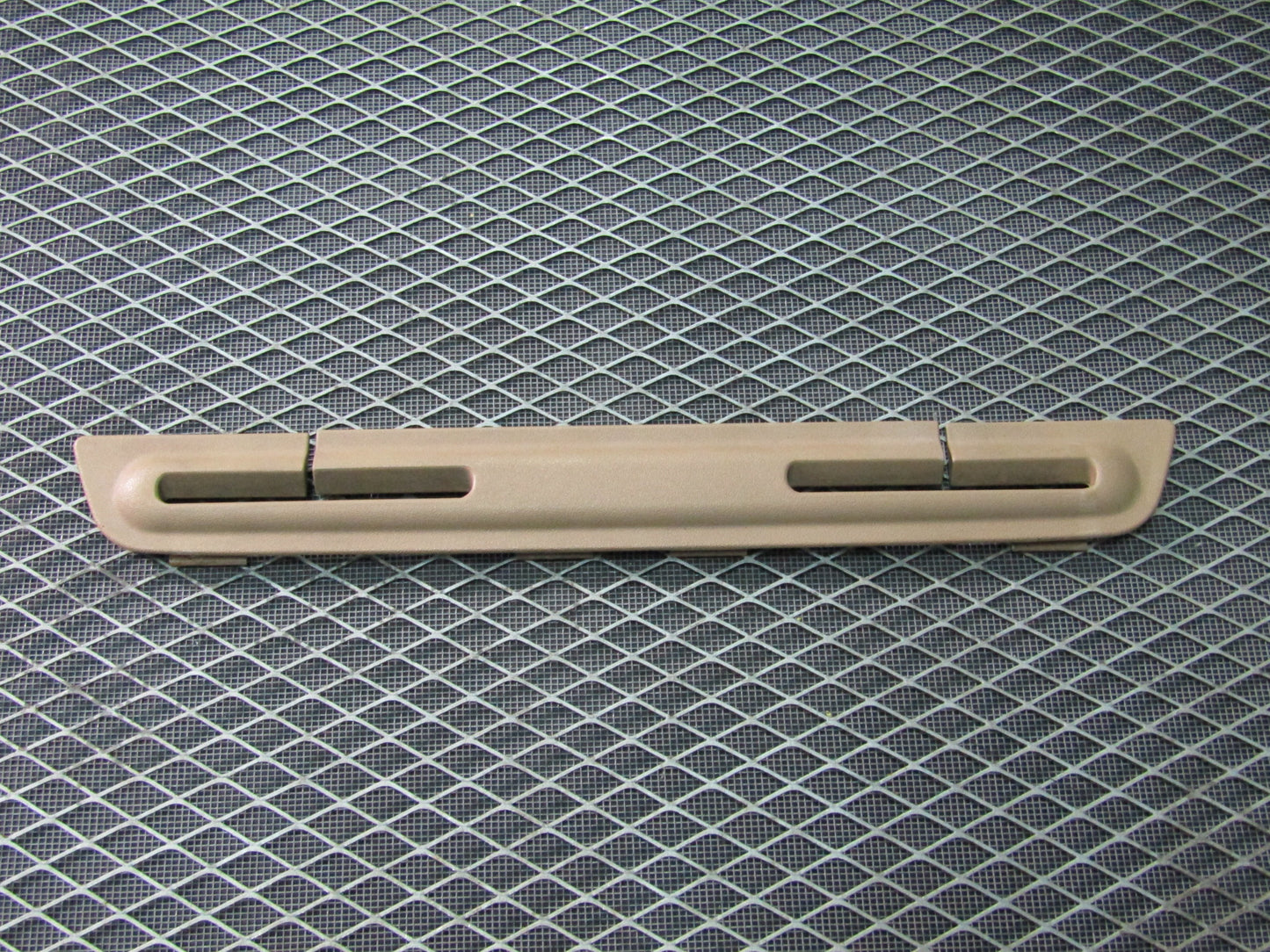 1992-1995 BMW 325 Sedan OEM Rear Seat Belt Holder