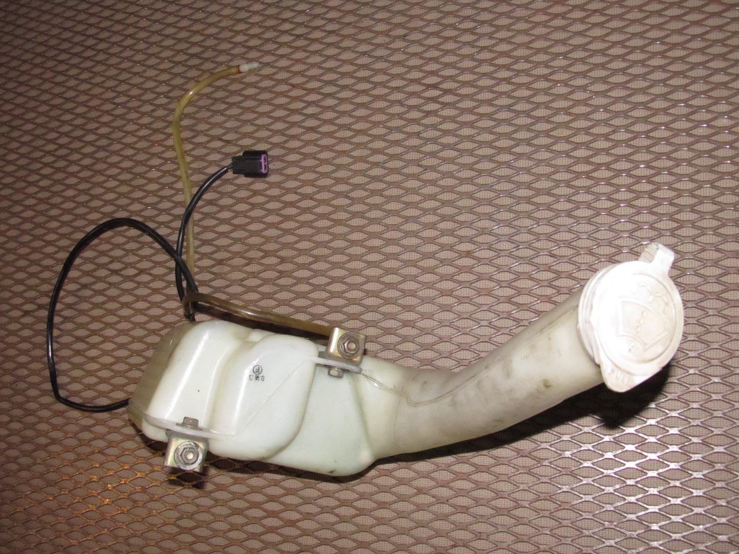 94 95 96 97 Mitsubishi 3000GT OEM Front Windshield Washer Tank Reservoir