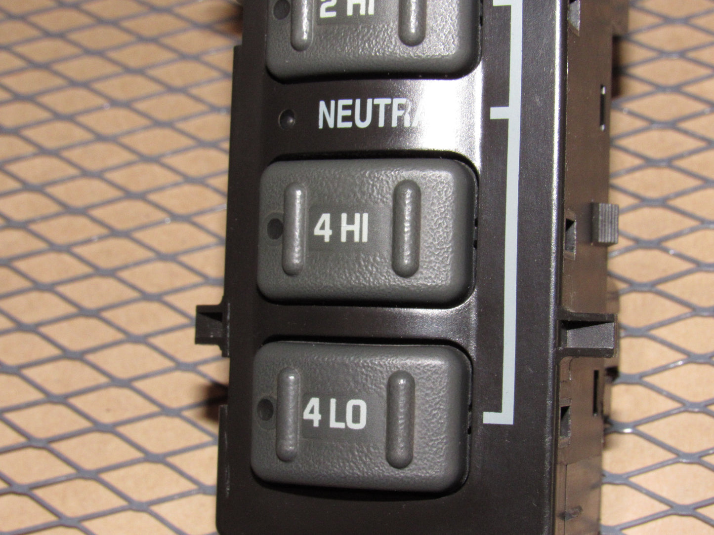 02 Chevrolet Avalanche OEM Auto 4WD 2WD Transfer Case Switch