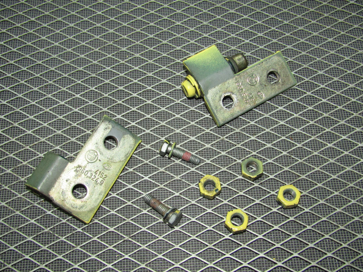 992-1995 BMW 325 Sedan OEM Door Hinges - Rear Right