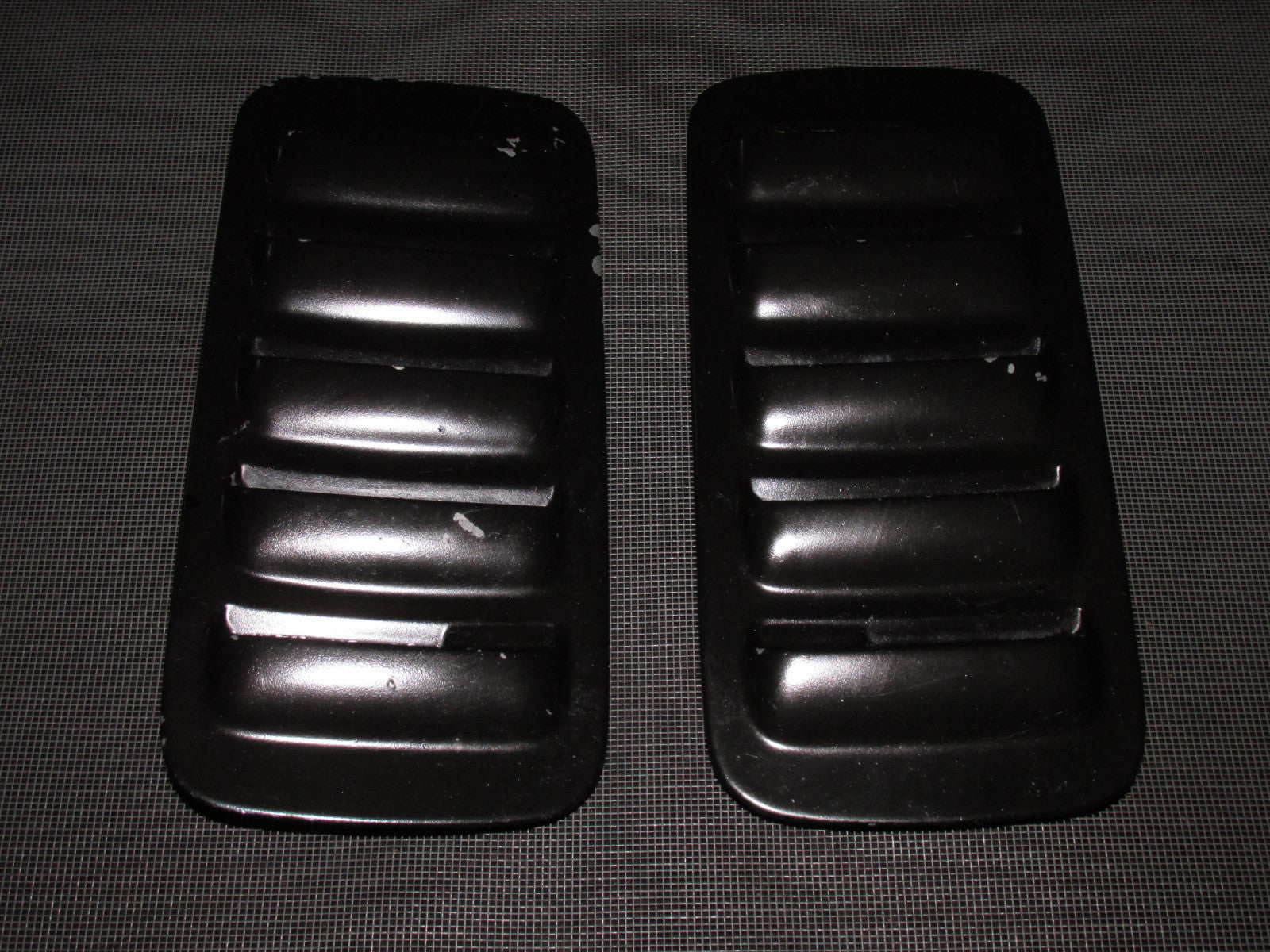 90 91 92 93 Toyota Celica Alltrac OEM Hood Grille Vent Set