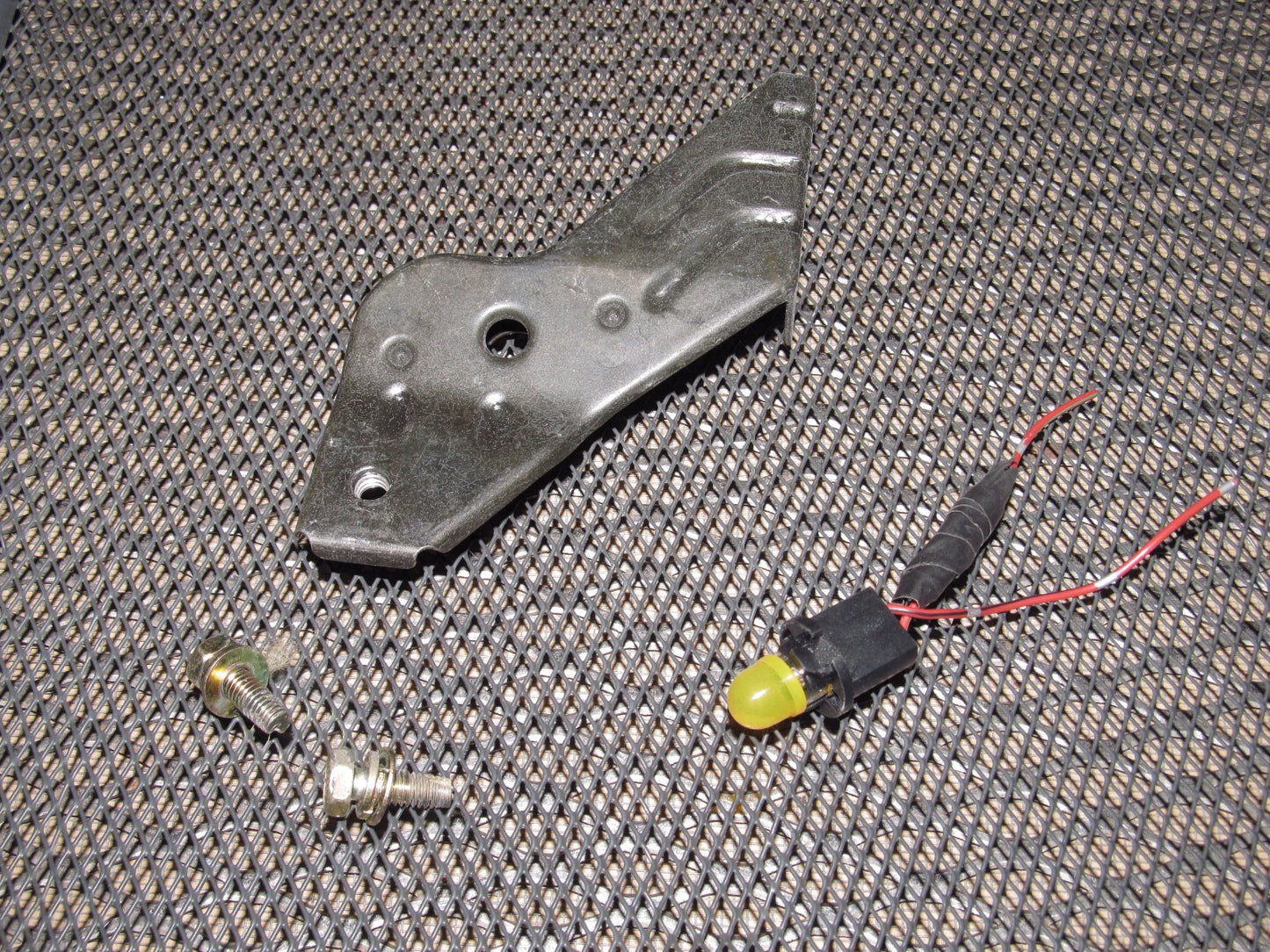 94 95 96 97 Mitsubishi 3000GT OEM Dash Courtesy Light - Left