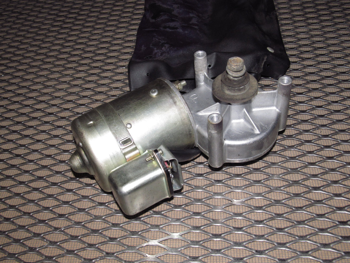 72 73 Datsun 240z OEM Front Wiper Motor