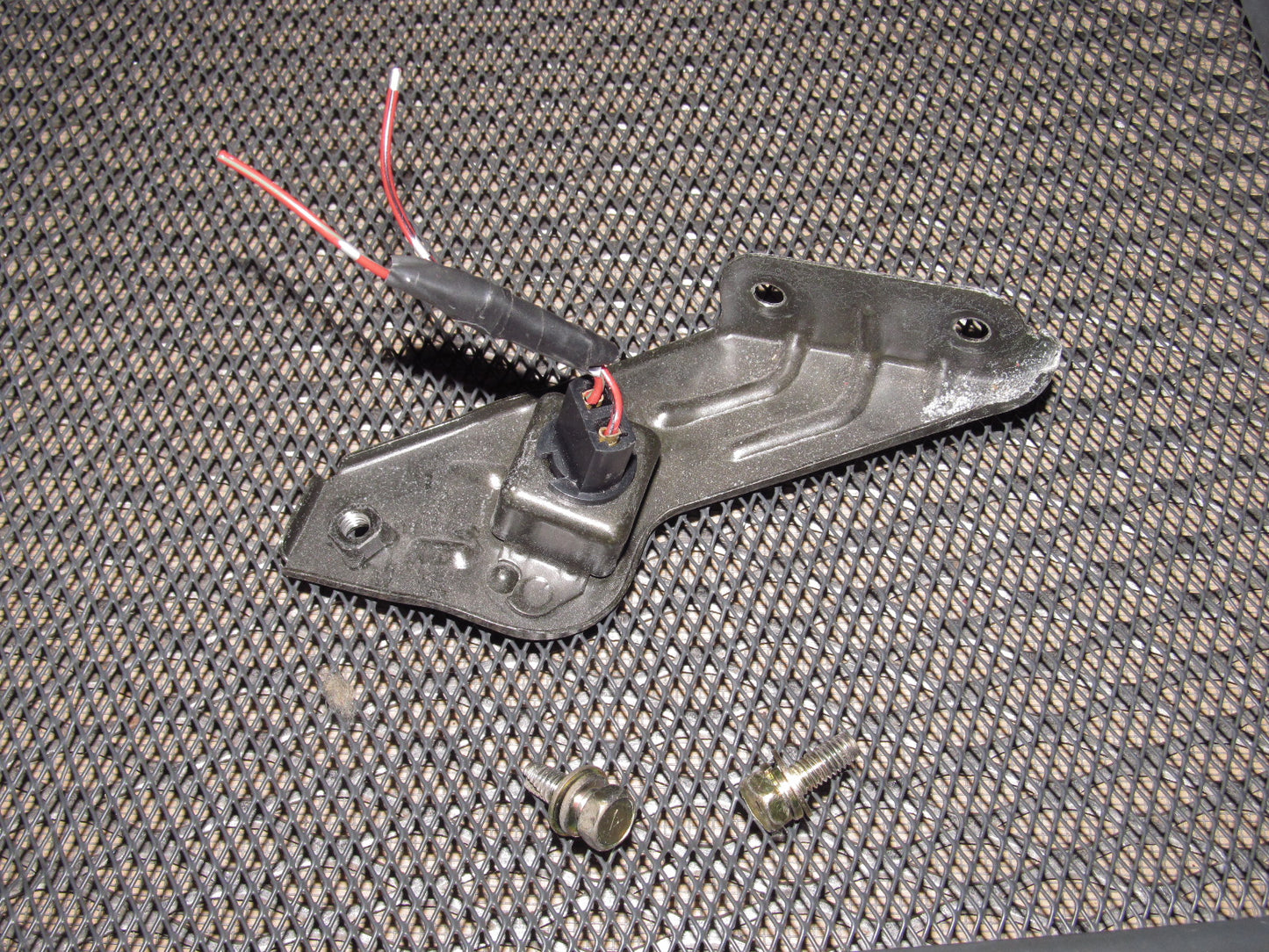94 95 96 97 Mitsubishi 3000GT OEM Dash Courtesy Light - Left