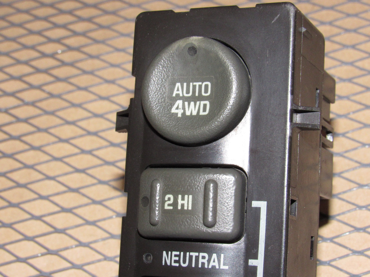99 00 01 02 Chevrolet Silverado OEM Auto 4WD 2WD Transfer Case Switch